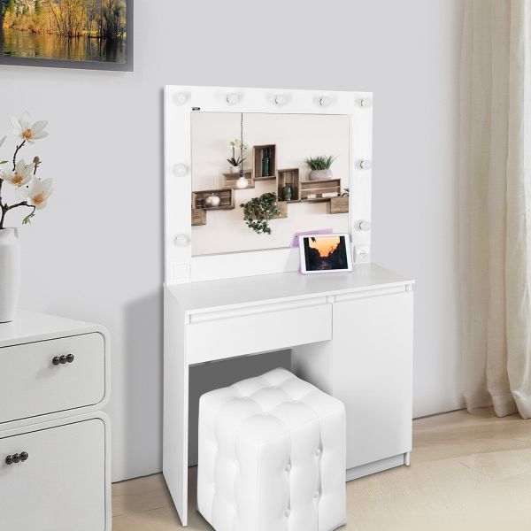 Туалетний столик з підсвіткою Led2