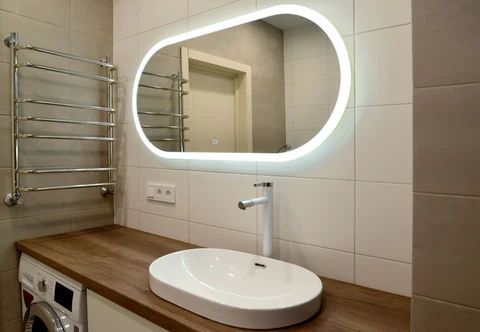 Зеркало настенное с подсвидетелем Led